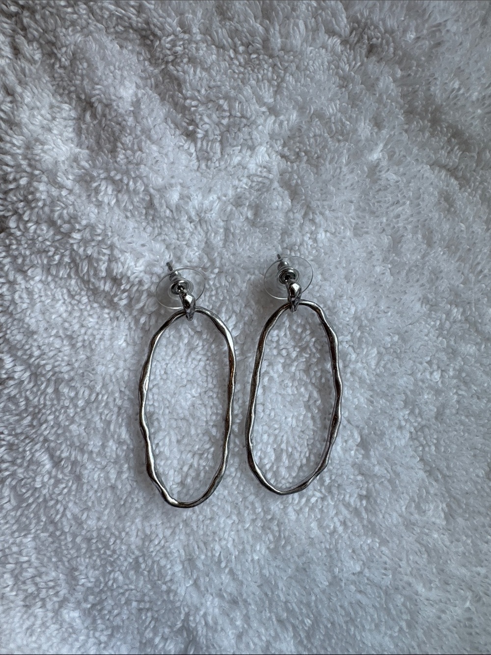 Mariat Hammered Oval Hoops